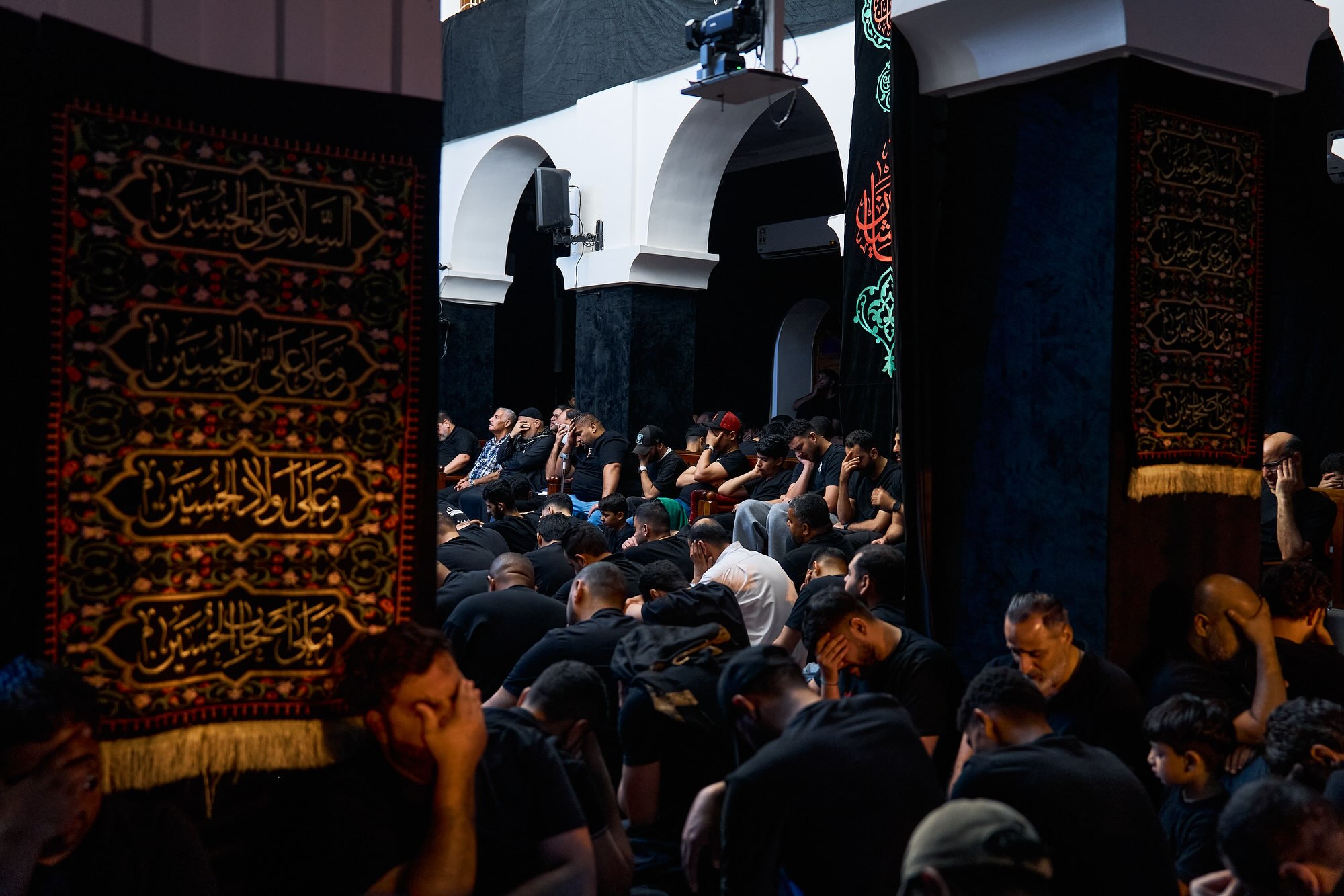 شهادة السجاد (ع) ⁨ 	⁨	⁨	⁨	⁨	.  اللّهُمَّ صَلِّ عَلى مُحَمَّدٍ وَآلِ مُحَمَّدٍ وَصَلِّ عَلى الحُسَينِ المَظلُومِ الشَّهِيدِ قَتِيلِ العَبَراتِ وَأَسِيرِ الكُرُباتِ صَلاةً نامِيَةً زاكِيَةً مُبارَكَةً يَصعَدُ أَوَّلُها وَلا يَنفَد آخِرُها أَفضَلَ ما صَلَّيت